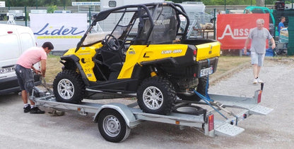 Einachsiger Autotransporter 1300 kg