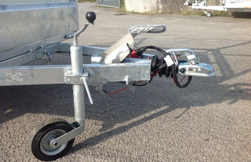 Robuster Lider-Anhänger mit 4 Bremsen – 750 kg zulässiges Gesamtgewicht – 200 x 134 cm – 1 Achse